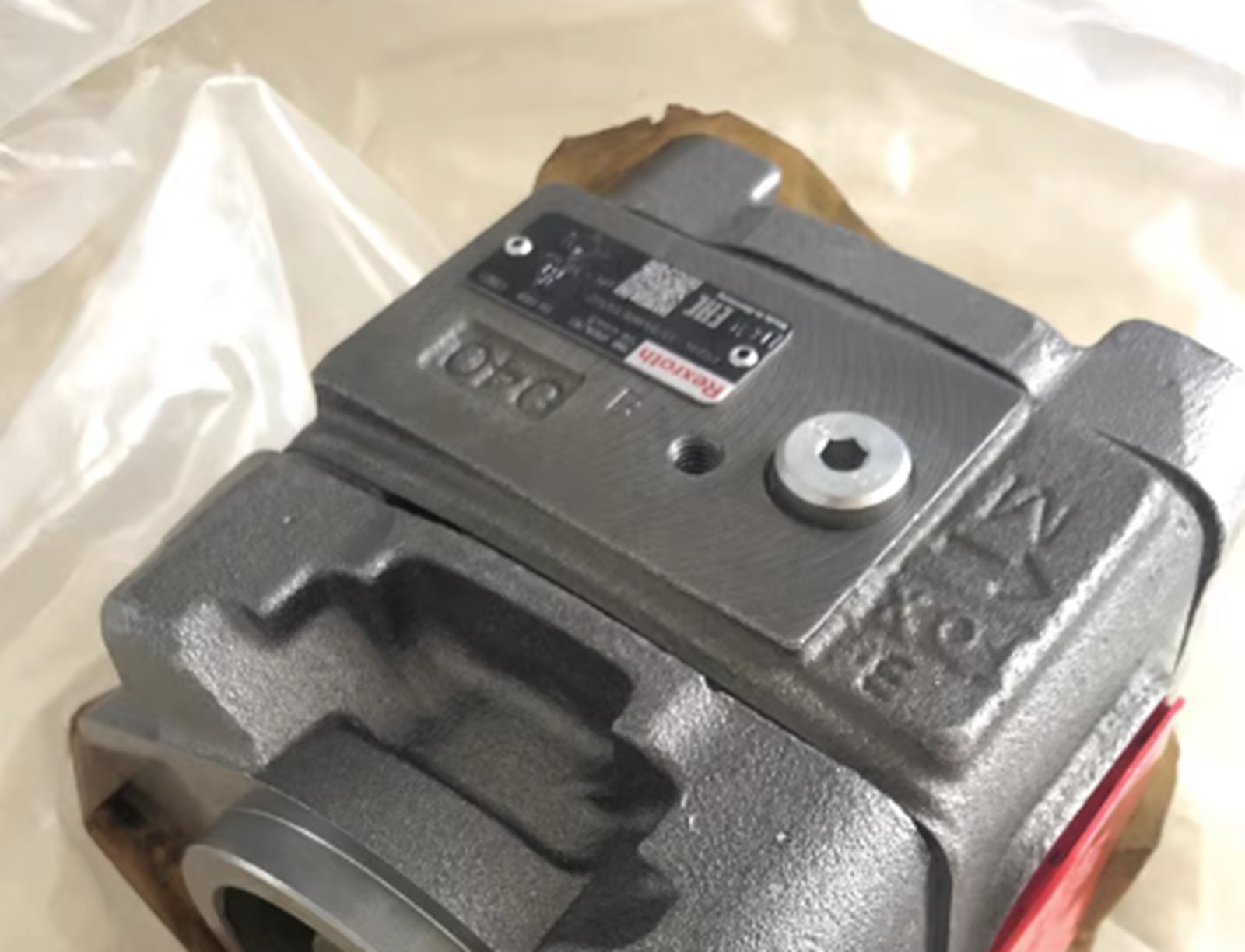 NEW REXROTH PGH4-30/040RE11VU2 Internal Gear Pump