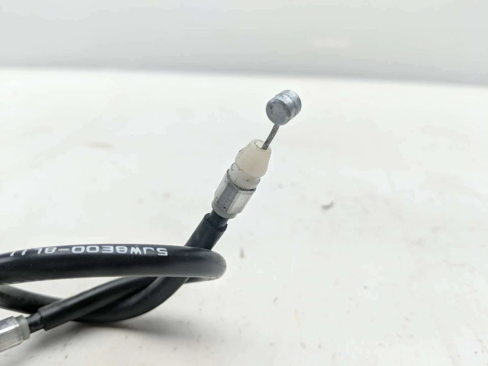 Soporte de montaje de cable de pestillo de asiento Yamaha FZ6R FZ6 09 5JW8E00-8L11 Foto 3 de 4