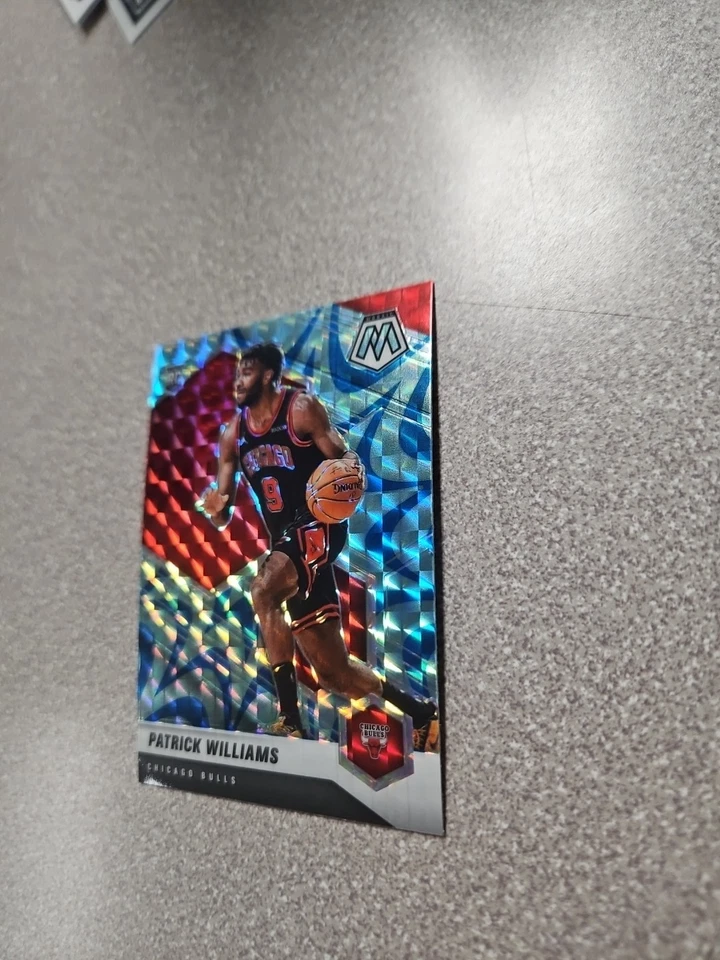 2020-21 Panini Mosaic Patrick Williams Blue Reactive Rookie Card Prizm Bulls - Image 3 of 4