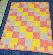 handmade baby quilt new 30" x 39"