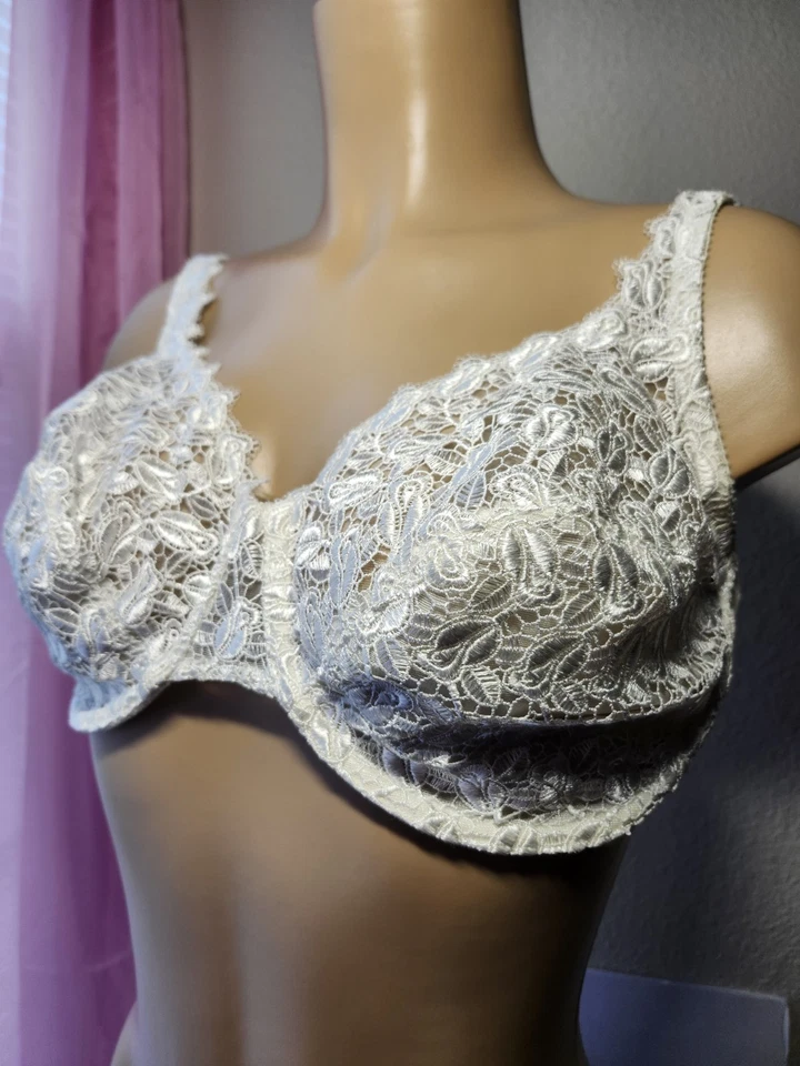 Sujetador con aros de encaje blanco bordado Playtex Secrets 40D #4302 Foto 4 de 4