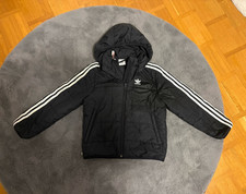 adidas Kinder Jacke Gr. 128 Schwarz Kapuze Re...