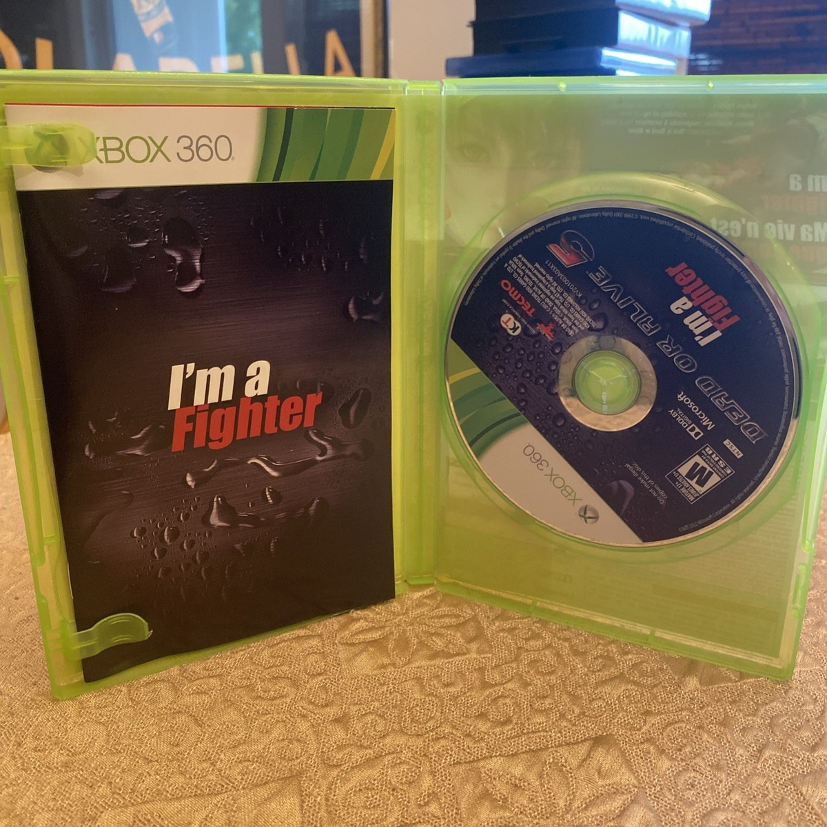 DOA5 Dead or Alive 5 (Microsoft Xbox 360)cib in very good