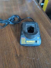 DEWALT DW9118 NiCd Battery Charger for 14.4V & 18V Batteries Black TESTED GOOD