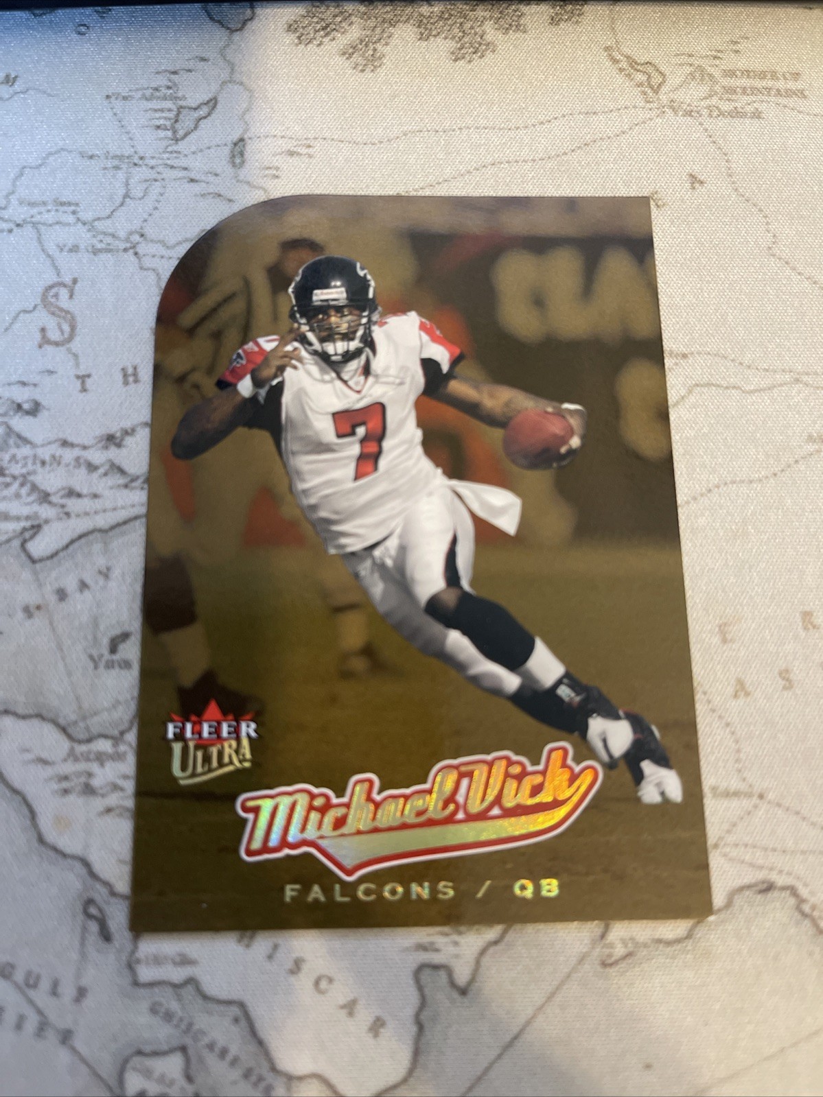 2005 Fleer Ultra - Michael Vick #7 Gold Medallion