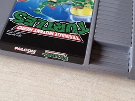 NINTENDO NES - TEENAGE MUTANT HERO TURTLES ( NES-88-FRA )
