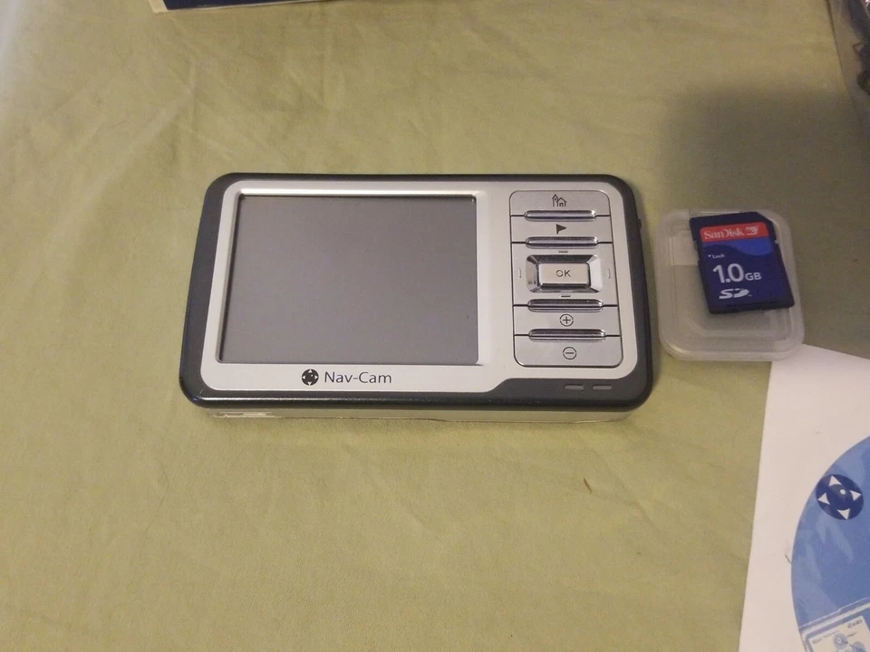 Nav-Cam 7000 Satellite Nav MP3 Player Photo  - Image 3 of 4