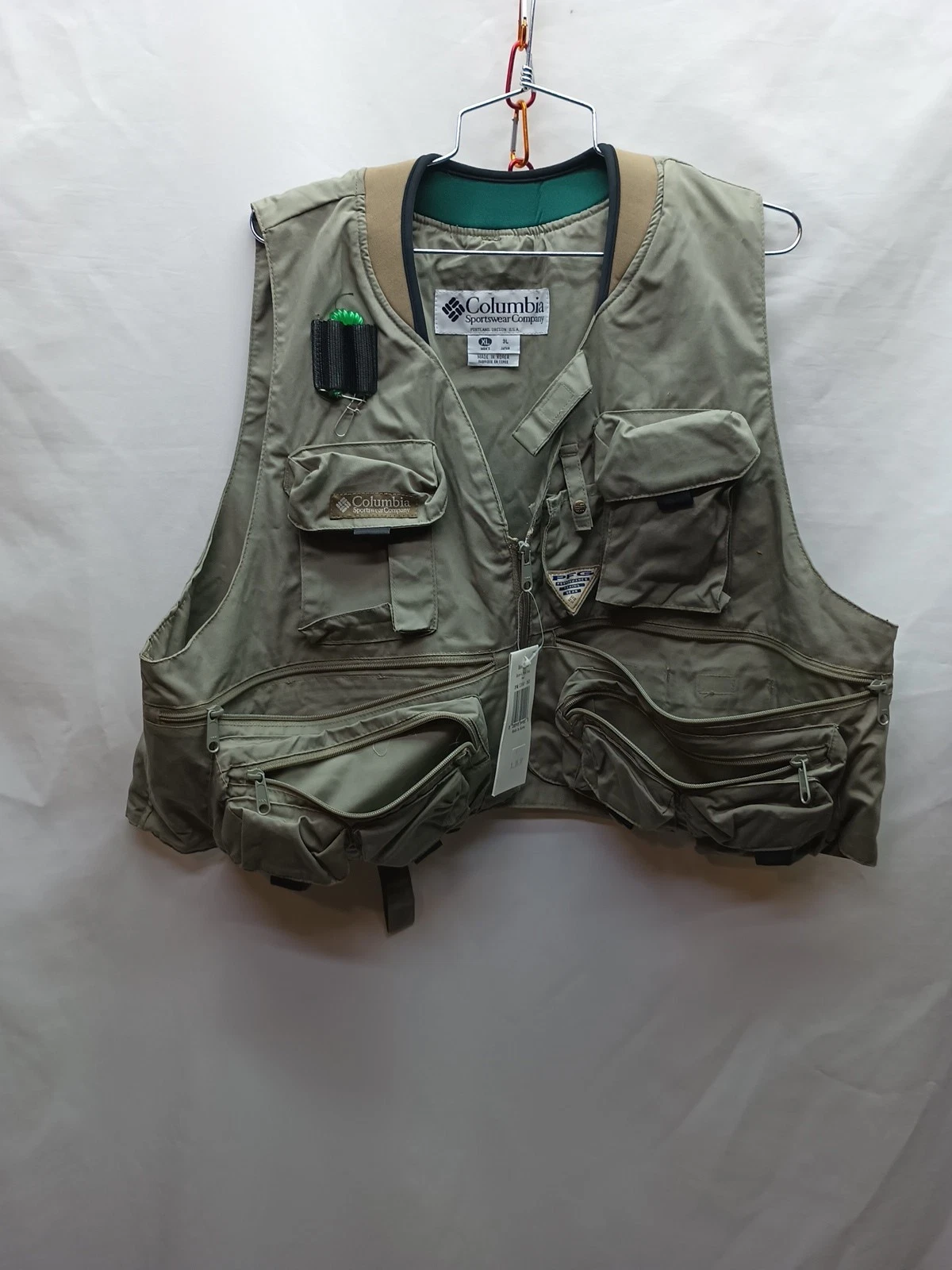 Columbia PFG Henry's Fork Fishing Vest Mens XL Sage FM1390-365 NWT
Opens in a new window or tab
