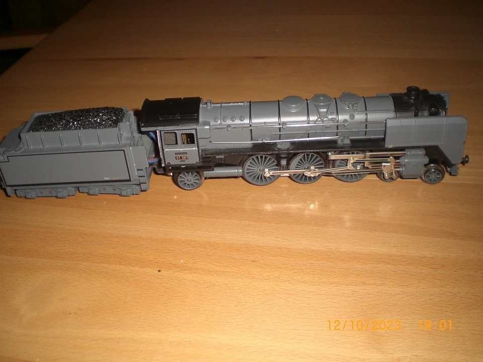 TRIX EXPRESS BR 01 081 GRAU (48) - Bild 2 von 4