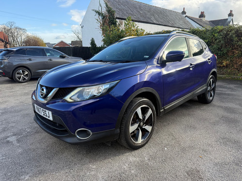 2017 Nissan Qashqai 1.5 dCi N-Vision 5dr HATCHBACK Diesel Manual - Picture 3 of 16