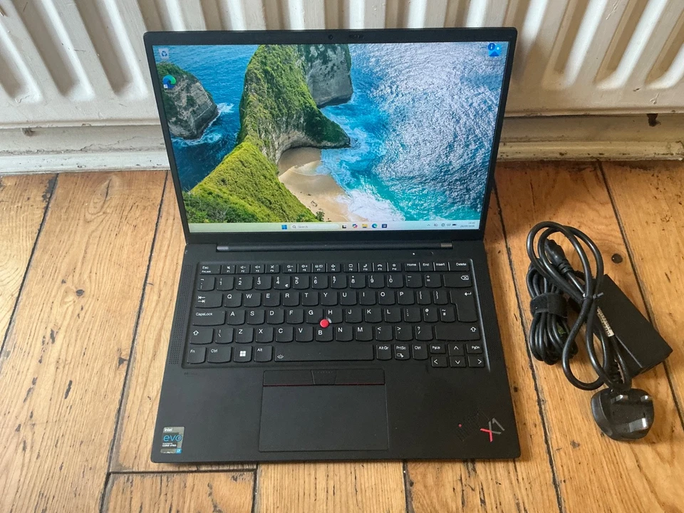 Lenovo ThinkPad X1 Carbon G9 · i5-1185G7 · 16GB · 512GB, photo 1 of 5