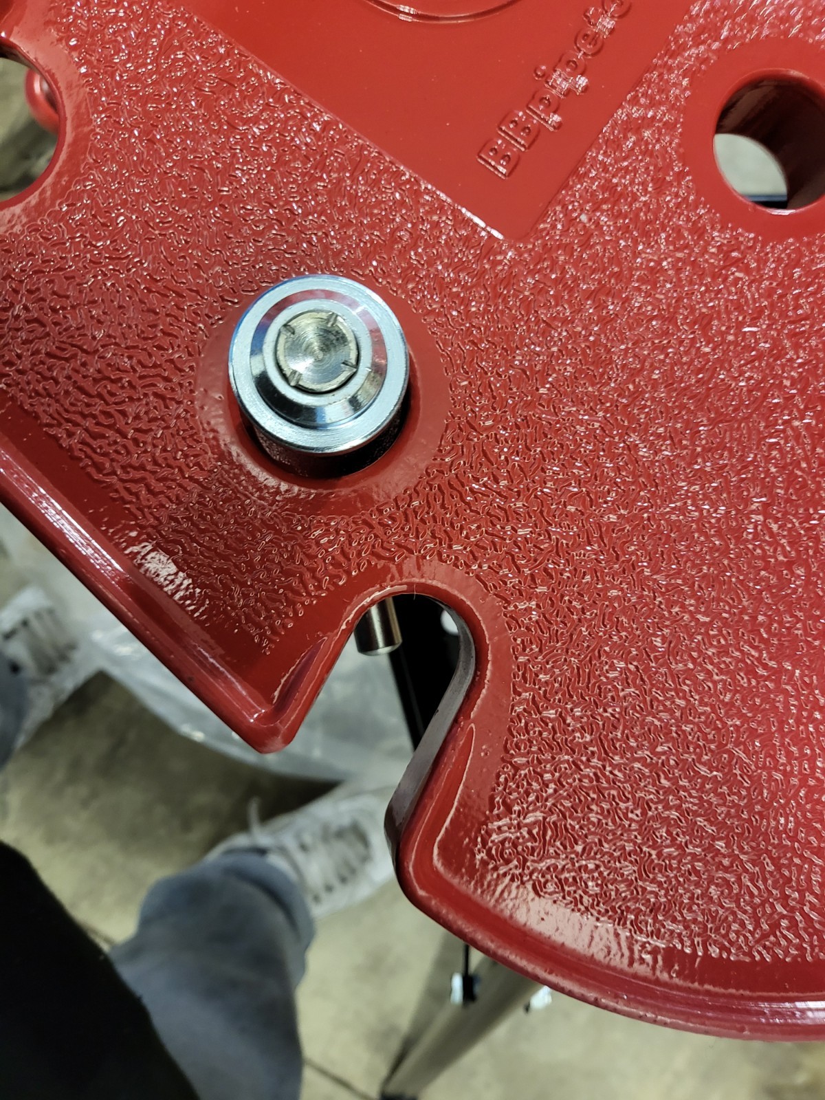 B&B 6100 Tri-stand Chain Vise 1/8 inch to 6 inch Pipe Capacity 