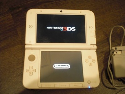 Nintendo 3DS XL Yoshi Lime Green Special Edition Console System