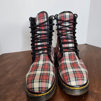 Dr. Martens Boots Womens Size 7 UK 5 Red Tartan Plaid Made in