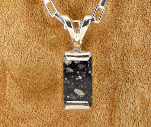 Lunar Meteorite Jewelry I The Moon Bar Necklace - TOP METEORITE Jewelry - Picture 2 of 5