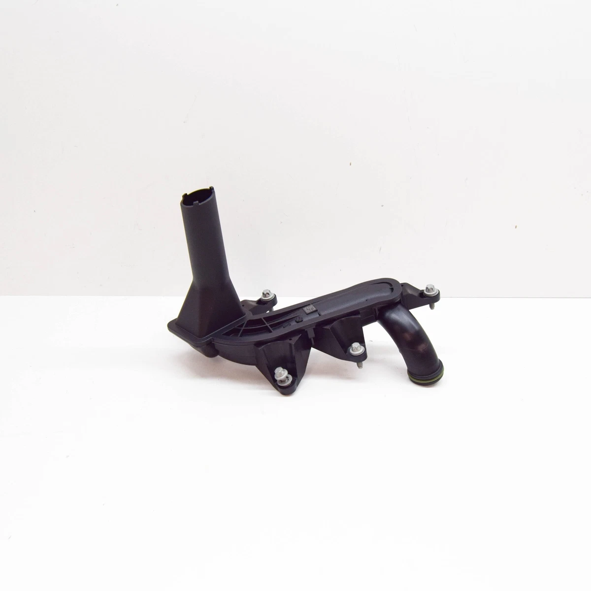 NEW MERCEDES-BENZ E W213 OIL SUCTION PIPE HOSE A2561801000