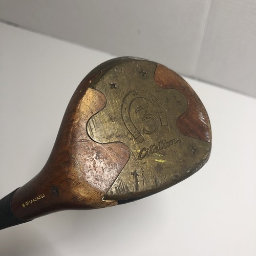 Gode réaliste XXL Grande taille 30,5 cm de long et 7 cm d'épaisseur Gode réaliste XXL Grande taille 30,5 cm de long et 7 cm d'épaisseur