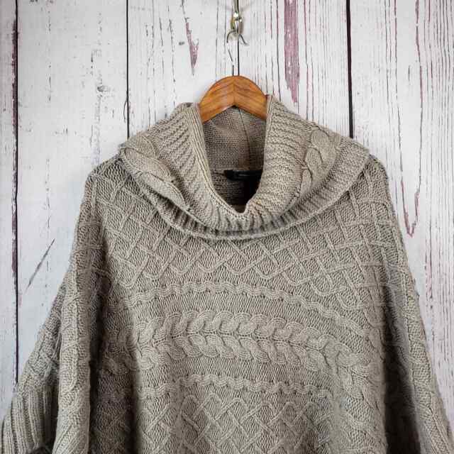 BCBG Maxazria Cowl Neck Sweater Womens Size Medium Cable Knit Gray