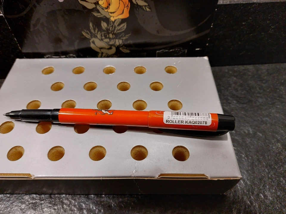 STYLO " KAPORAL 5 " ROLLER INK  -  REDLINE FABRIC - U.S. CUSTOM -  ETAT  :  Neuf - Photo 4/4
