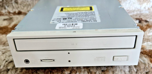 Mitsumi CD-ROM Drive CRMC-FX140S2 - Afbeelding 4 van 6