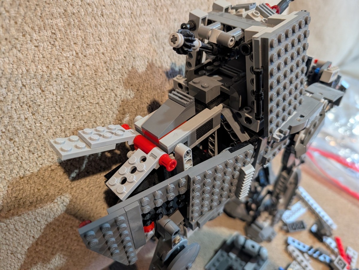 LEGO Star Wars: First Order Heavy Assault Walker (75189