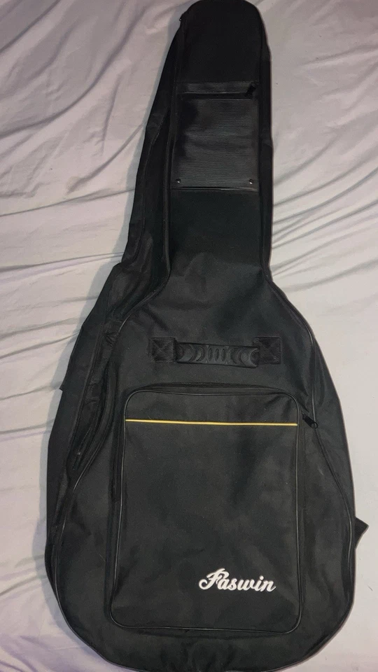 Samick Electric Guitar ,Used, In Good Condition, Comes With Case - Image 3 of 3