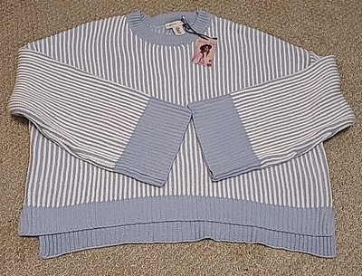 Sincerely Jules Crop Cable Knit Sweater Size Medium Blue And White NWT