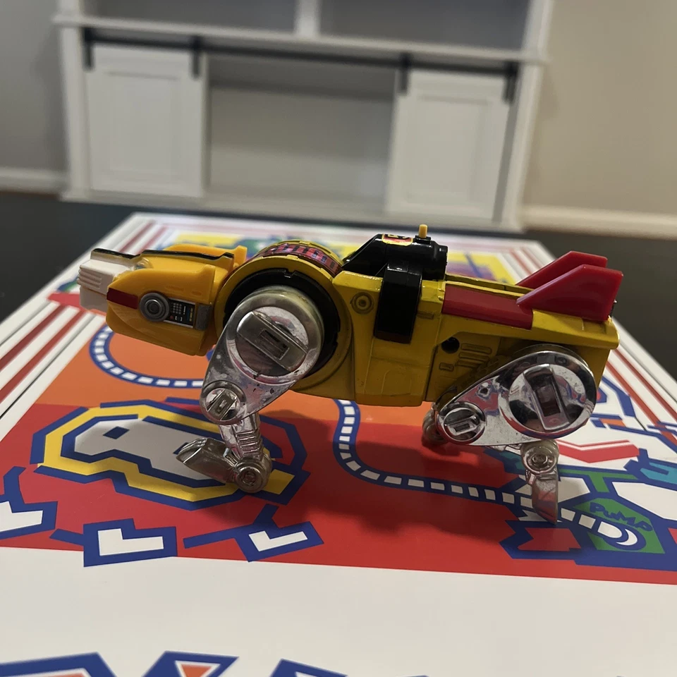 Vtg. 1981 Matchbox Voltron III Blue Lion Y&K GB-36 DC Diecast - Image 4 of 4