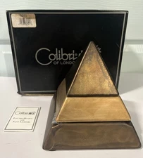 Colibri Of London Pyramid Ashtray With Electro-Quartz Lighter