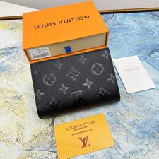 Louis Women's Cl a Wallet Black Monogram Empreinte Compact Wallet