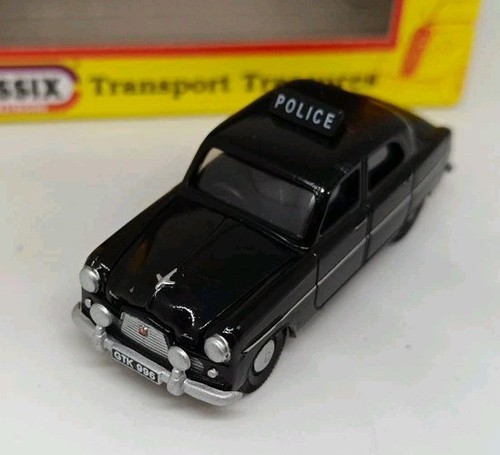 CLASSIX 1.76 FORD Mk1 Zephyr Six Police - Black EM76804 OO GAUGE - Picture 7 of 10