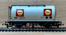 Hornby 'OO' Gauge R020 "Shell" Tanker Wagon 500.