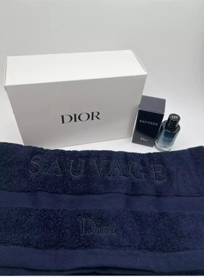 Dior SAUVAGE Gift Set: Eau de Toilette Miniature 0.34 fl oz + Deluxe Towel* NIB
