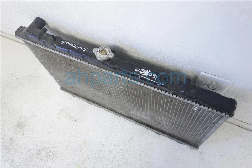 Radiador de transmisión automática Nissan Stanza 1990-1992 21460-30R00 Foto 4 de 4