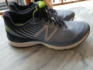 new balance 880 running shoes