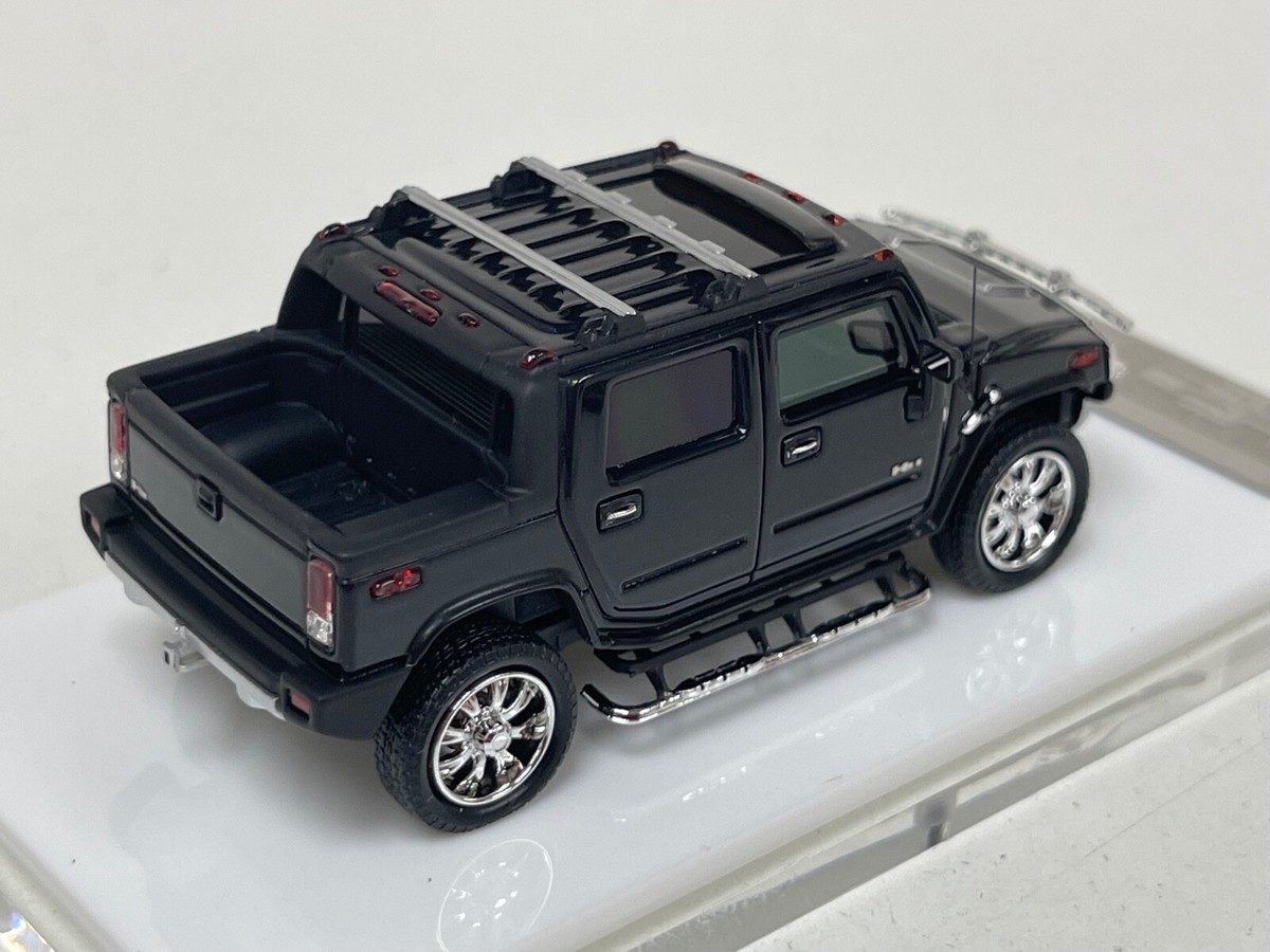 1/64 Motorhelix Hummer H2T SUT 6.2 liter V8 in Black Limited 699