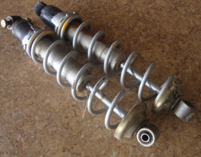 Snowmobile Skidoo Bombardier 670 Snow Mobile Sled Shocks Suspension Rear OEM N10