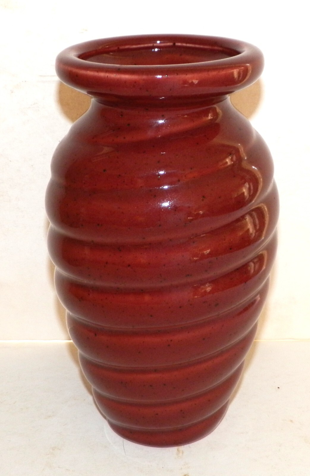Beehive Floral Vase Haeger Ceramic Pottery Spiral Burgundy Vintage 610-07