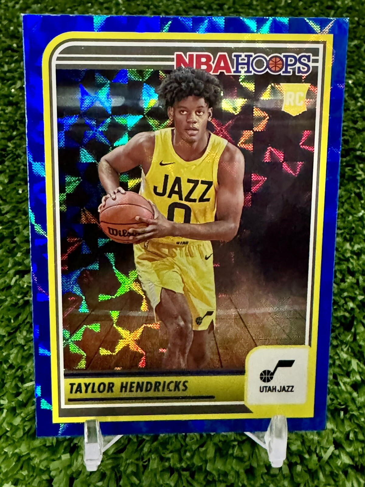TAYLOR HENDRICKS 2023-24 NBA HOOPS ASIA TMALL TRIBUTE HYPER BLUE # 236 RC ROOKIE