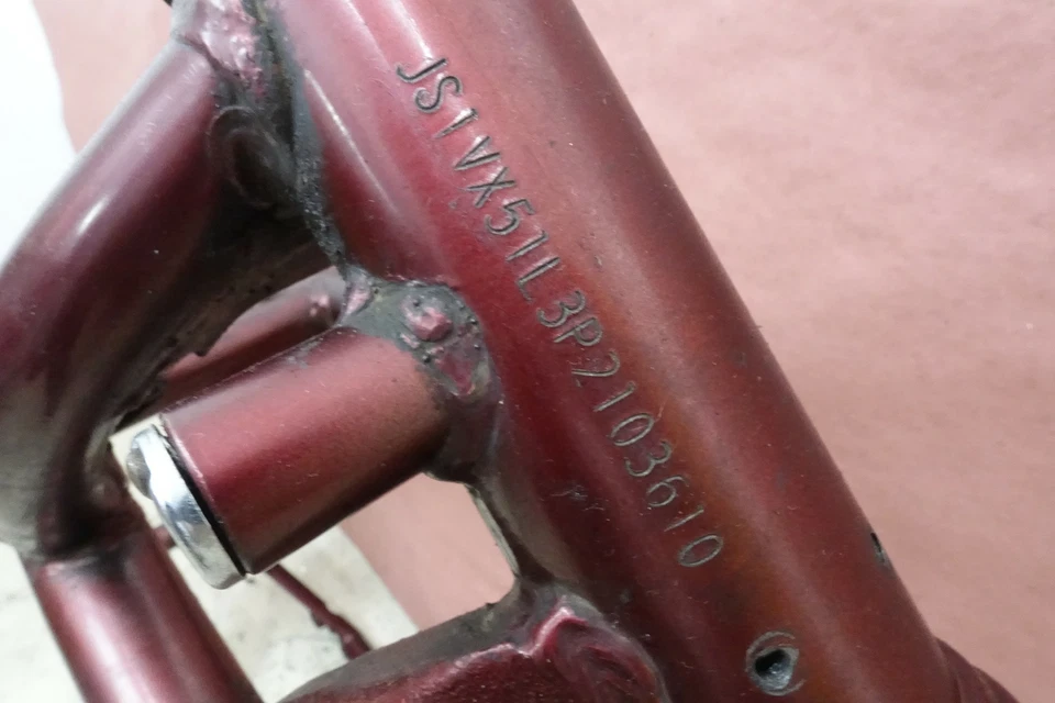 Chasis cuadro principal Suzuki Intruder 1400 VS VS1400 1987-2005 Foto 2 de 4