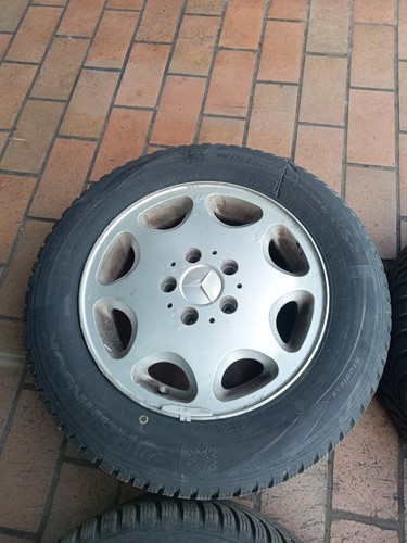 Mercedes-Benz W124 Winterräder Alufelgen 8-Loch 1244011802 195/65R15 91T 5mm - Bild 5 von 18