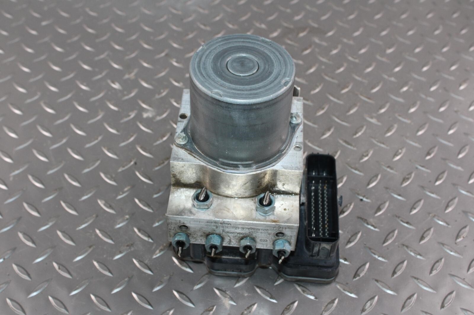 Bentley Continental GT 2019-2024 Abs control module