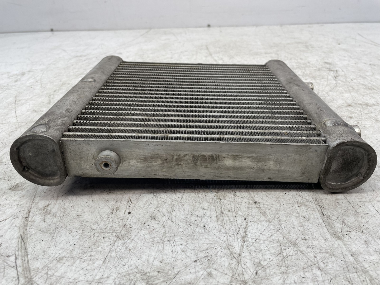 ✅ 13-17 OEM Bentley Continental GT 4.0L Right Passenger Side Engine Oil Cooler