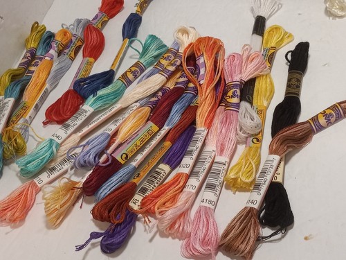 Mixed Lot of Embroidery Floss Thread DMC Iris Prism Needle Necesities - Picture 4 of 13