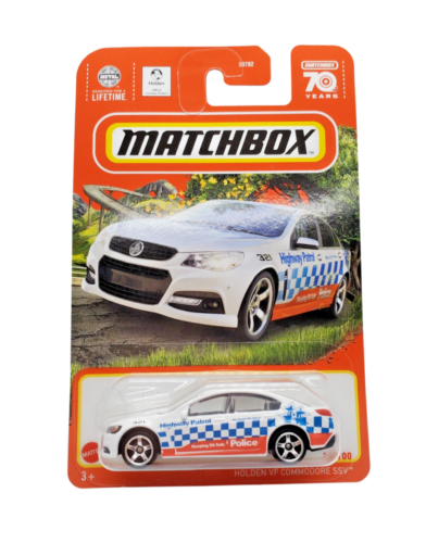 Matchbox Holden 2023 VF Commodore SSV #35 blanco - Imagen 1 de 2