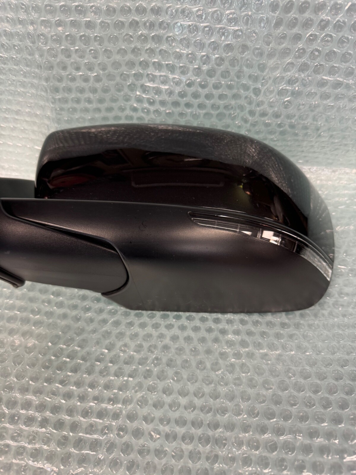 MASERATI  Q4 LEFT OUTER MIRROR COMPLETE OEM NO DAMAGE