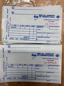 Vintage 1974 SUN OIL COMPANY O PENNSYLVANIA SUNOCO DX GASOLINE CREDIT CARD SLIPS