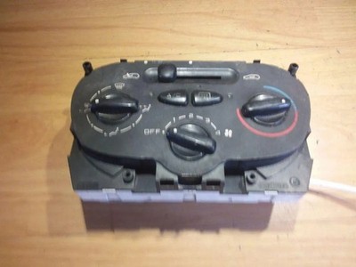 Peugeot 206 Schrägheck 2Klimaanlage Klimabedienteil 1068901 1.40 Benzin 35781449