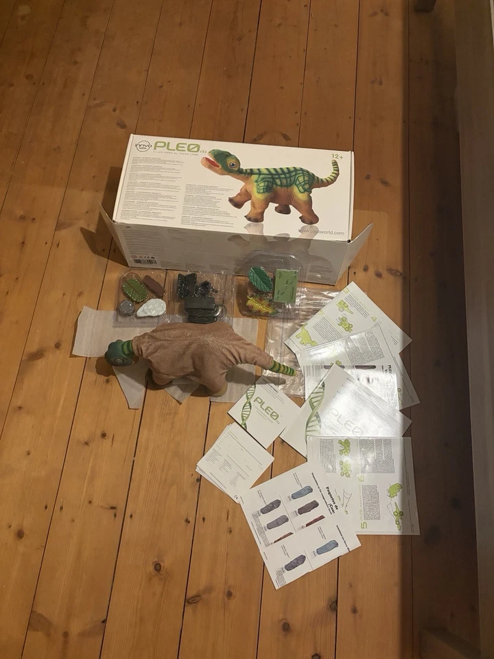 Pleo rb Dinosaurier-Roboter - Komplett mit OVP, Zubehör & Anleitungen - Bild 1 von 4