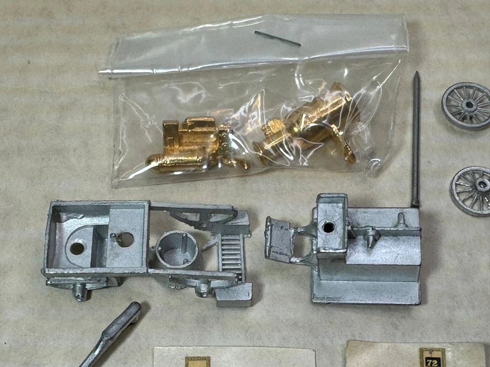 MATCHBOX MODELS OF YESTERYEAR Y4 SHAND MASON FIRE ENGINE UNPAINTED METAL KIT - Image 4 of 4